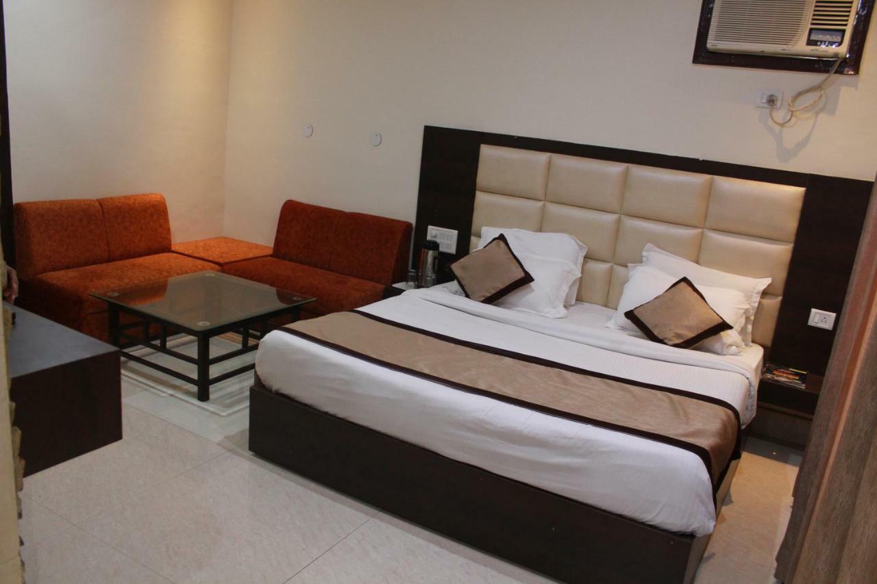 Hotel Mount View كاترا المظهر الخارجي الصورة
